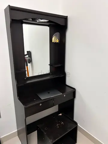 Dressing table set