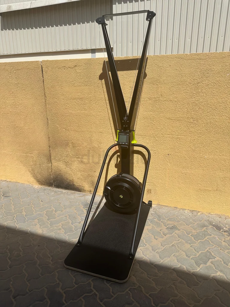 Concept2 متزلج pm5 تقريباً جديد62931668700033112