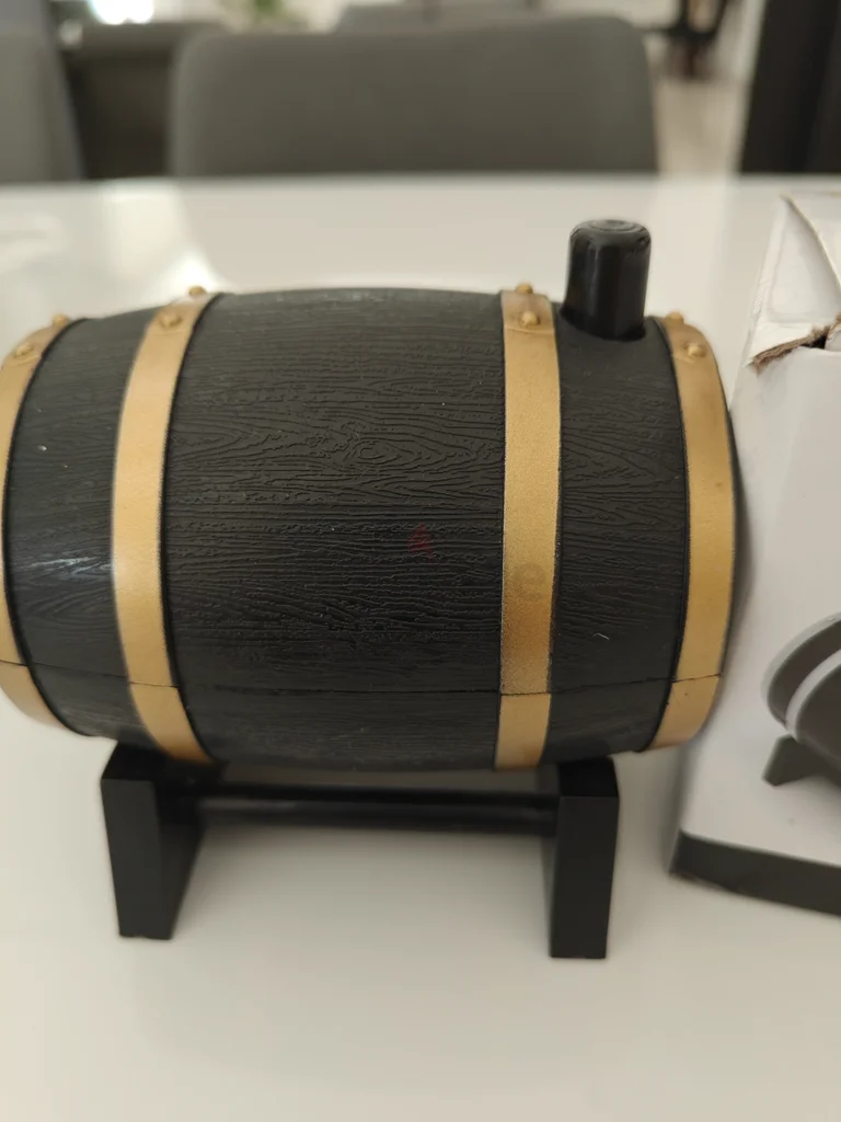 Unique Automatic Toothpick Holder Shaped Like a Wine Cask62933697049345112