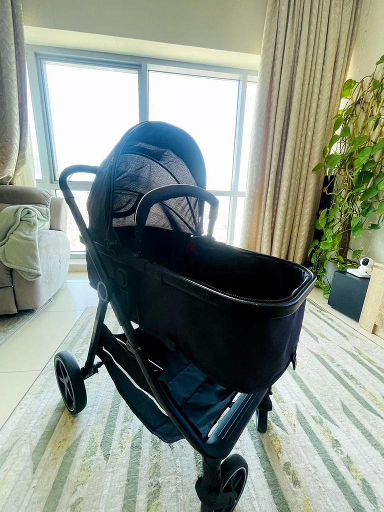 عربة أطفال جيغلز لعام ٢٠٢٤63205357938946113