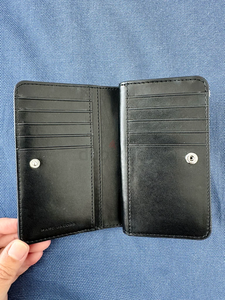 For sale compact Marc Jacobs wallet63237610007299112