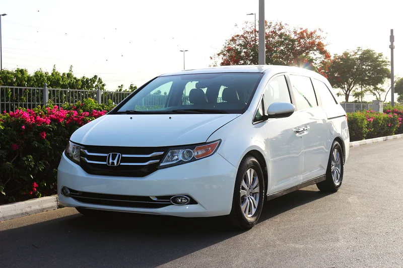 Honda Odyssey Full options 2014 Gcc with elc sliding door63155552361346112
