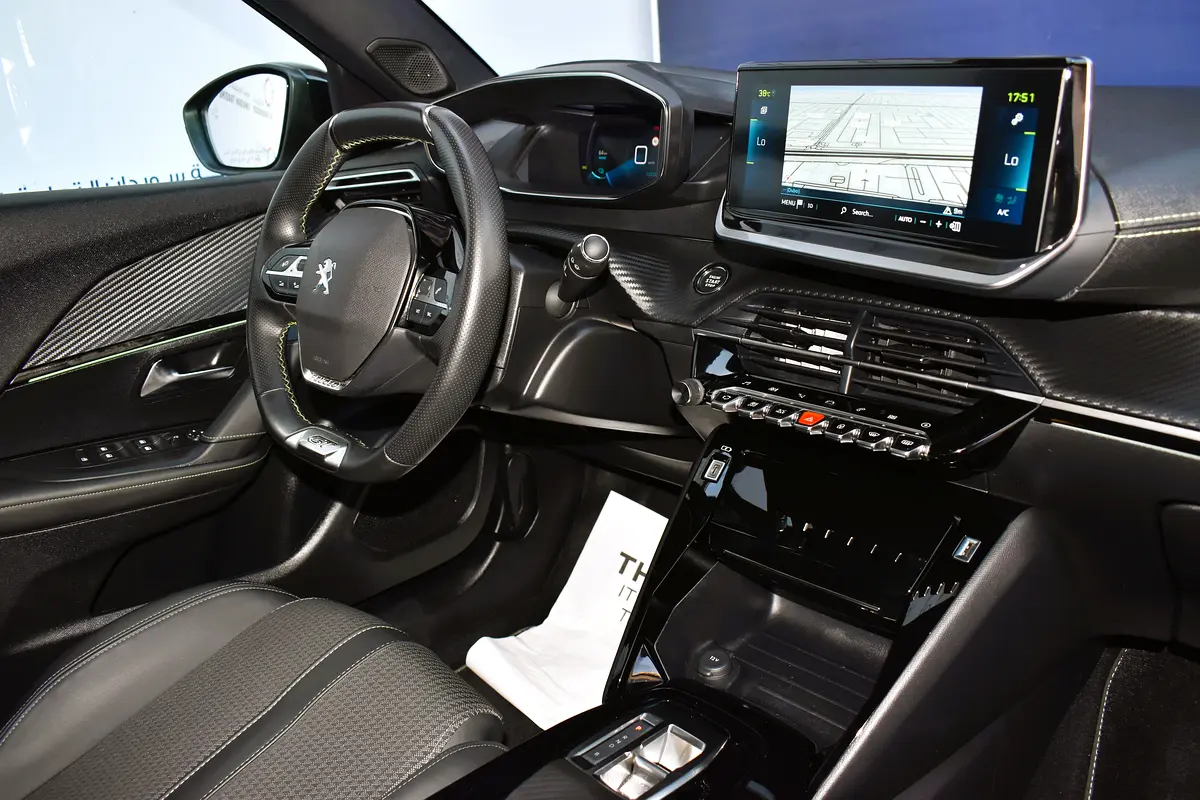 Peugeot e-2008 2023