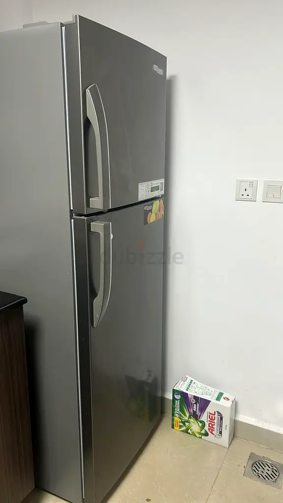 ثلاجة