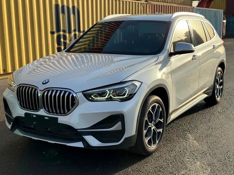 2023 بي إم دبليو X1 20Li حالة ممتازة63156542473217113