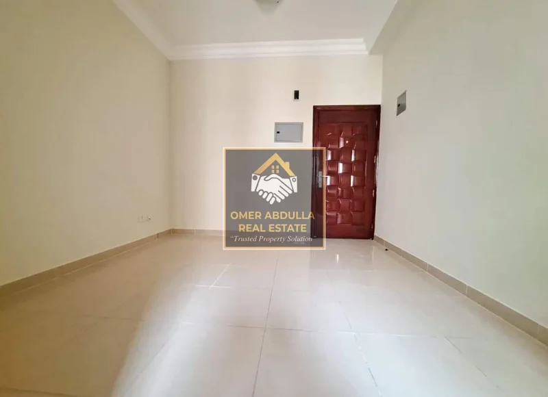 مطبخ Saprit!! لدي شقة استوديو مع تكييف مركزي لـ 👨‍👩‍👦 في المويلحة62885272938627114
