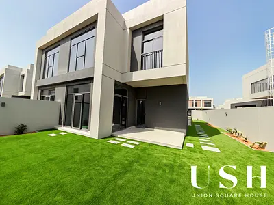 Vacant Luxury Semi-detached Villa | Huge Garden