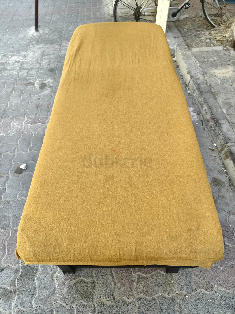 High-Quality Spa Bed for Sale – Gently Used | Great Price!