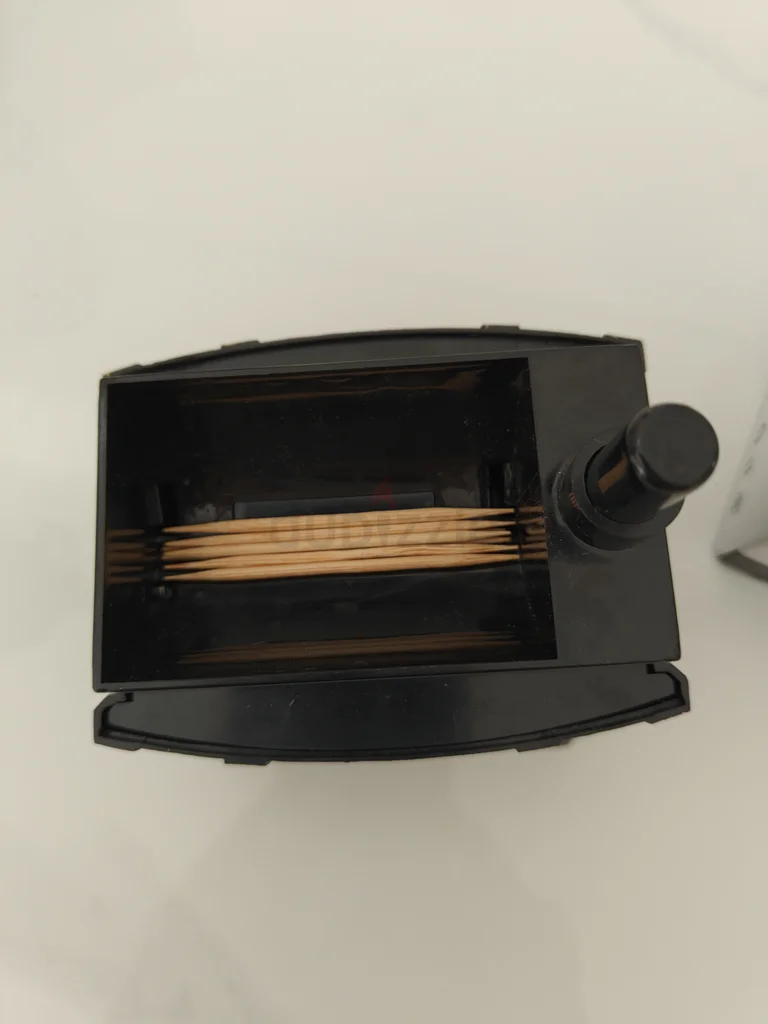 Unique Automatic Toothpick Holder Shaped Like a Wine Cask62933697049345114