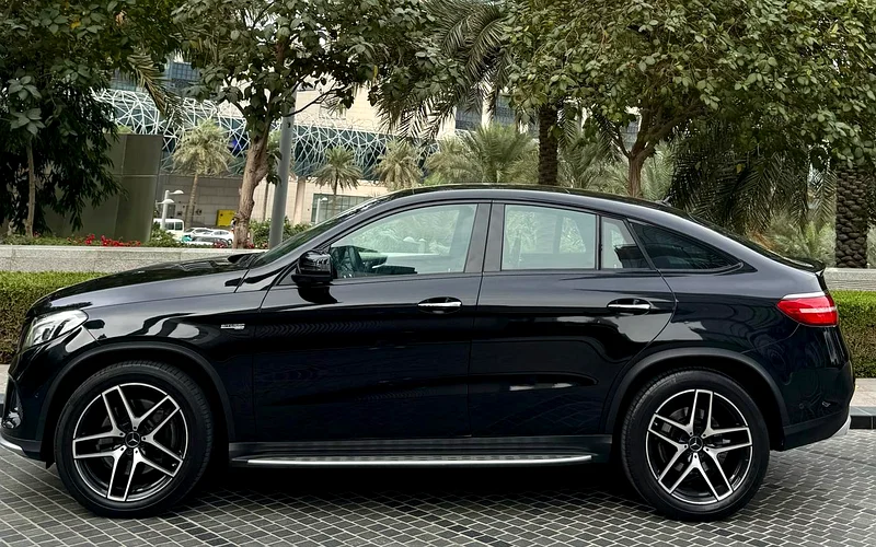 مرسيدس AMG مثالية GLE43 V6 "" شاشات "" خليجي "" جميع الخيارات "" بانوراما "" رادار "" كيلومترات قليلة63145813153155114