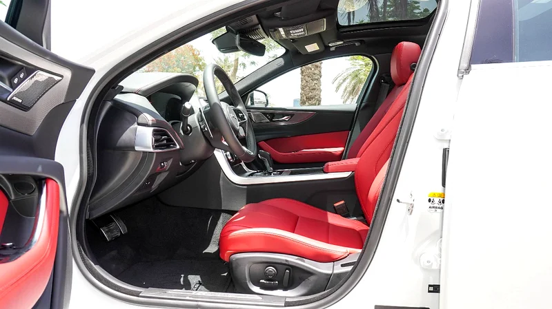 جاكوار XE S P250 R ديناميكي 2024!! ضمان خمس سنوات!! عقد صيانة لمدة ثلاث سنوات63176617615107114