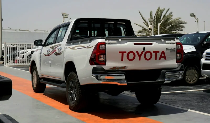 2025 تويوتا هيلوكس 2.7 دي سي 4X4 دفع كهربائي كامل63147211185026113
