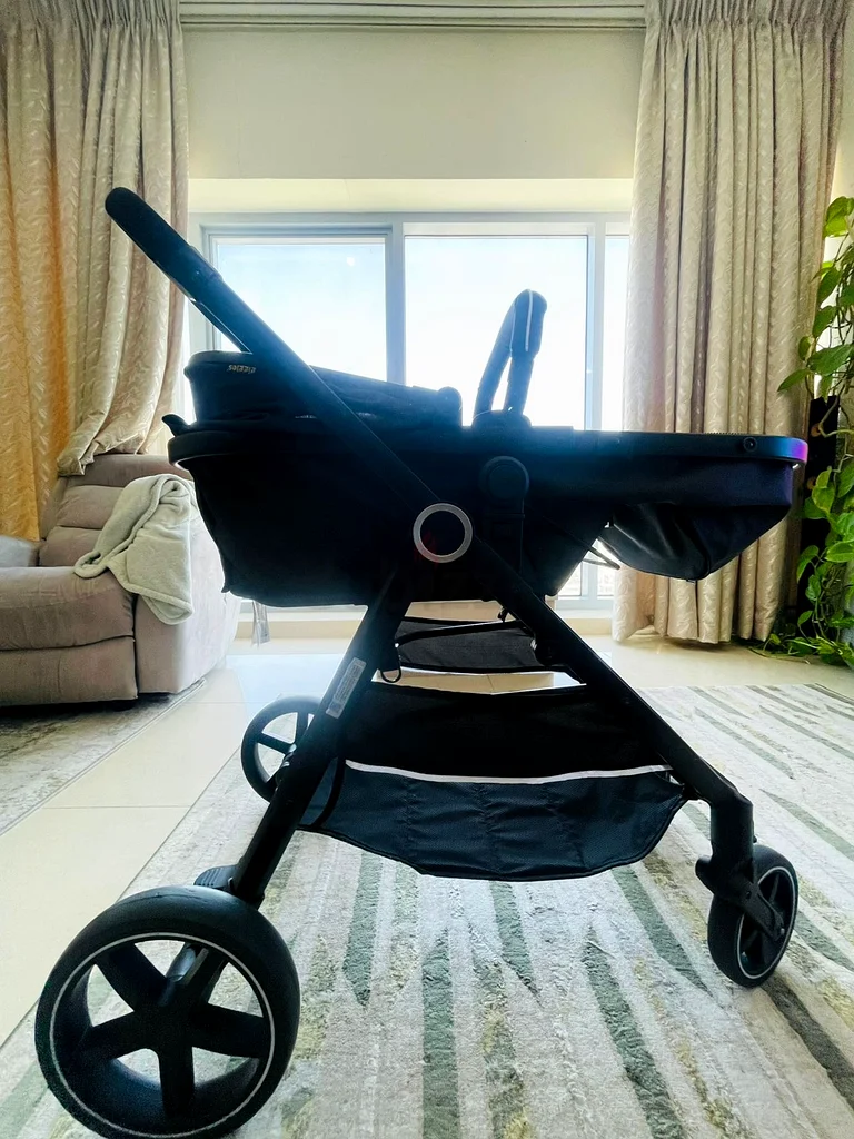 عربة أطفال جيغلز لعام ٢٠٢٤63205357938946112