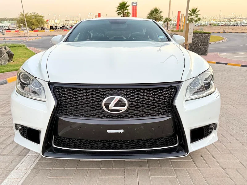 LEXUS LS 460F SPORTS USA 201563231636306305114