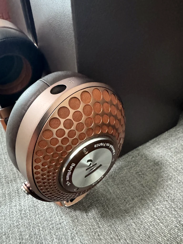Focal Stellia Closed-Back Headphones – Audiophile Grade, Made in France63166176767235114