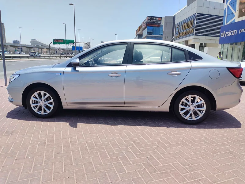 MG MG5 STD 2023 SILVER63178403259010113