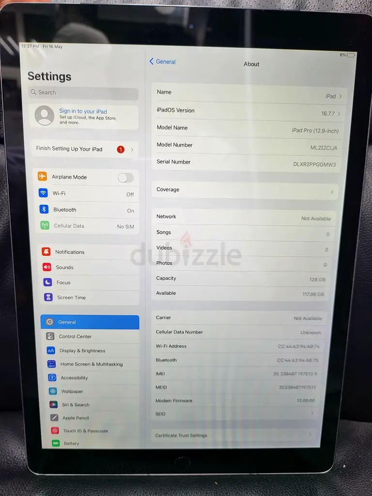 iPad Pro 12.9 Cellular 256 GB with accessories63214897615362115