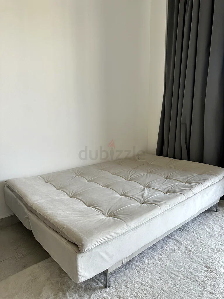 Elegant Modern Sofa for Sale!62867839788673112