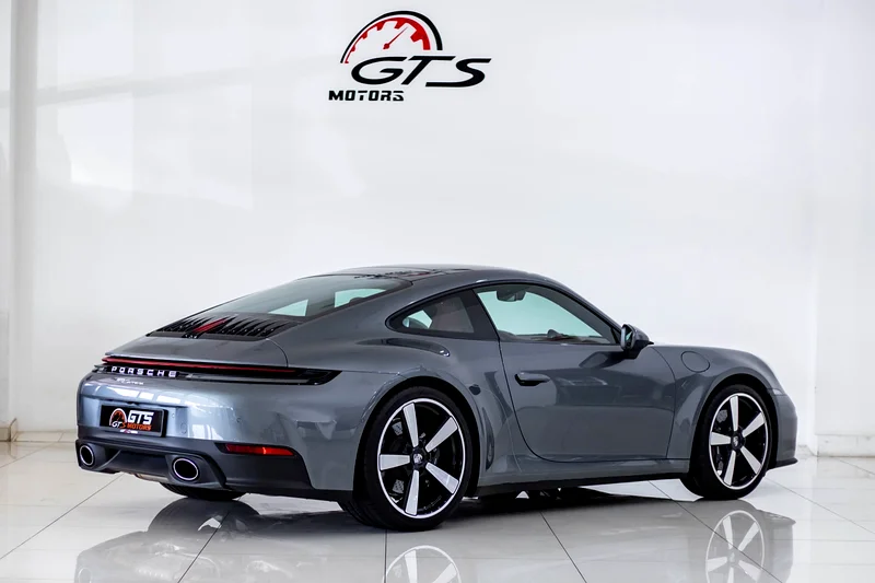 PORSCHE 911 CARRERA 2025 GCC BRAND NEW 4 Years Warranty From Porsche63231638651649112