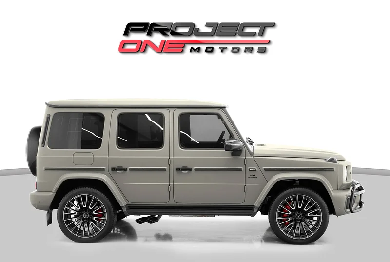 حزمة اللون المزدوجة للون الليلي 2025 مرسيدس بنز AMG G63 مع ضمان غرغش وعقد الخدمة63150481728386112