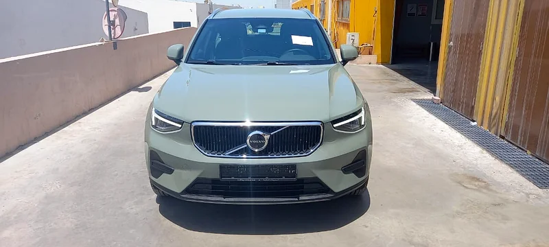 1827CD Volvo XC 40 B4 FWD  2 lit 202363177574547075111