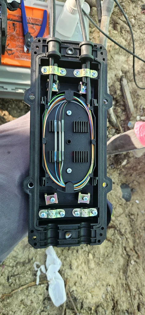 Fiber splicing63442356952323114