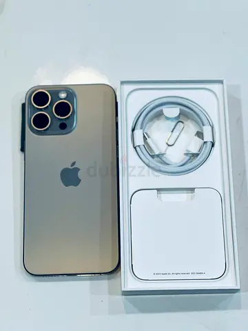 Almost New iPhone 15 Pro Max 256GB - 89 % Battery Health!