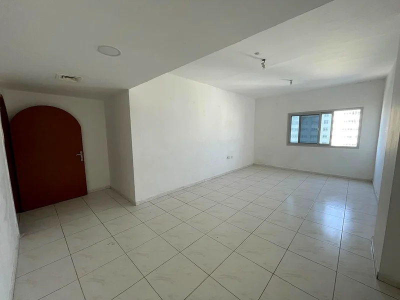 Balcony with a view - Spacious layout - Close to Dubai and Ajman exit - Super deluxe finishing62890342577410114