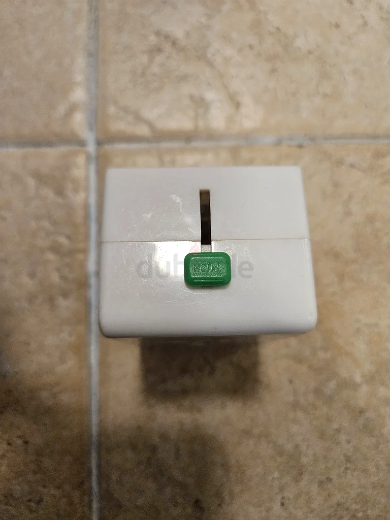 Universal Travel Surge Protector Adapter63260752606465111