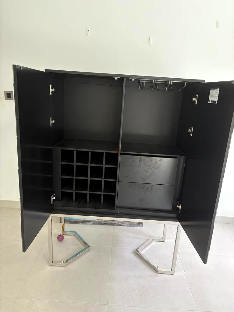 Bar cabinet63220322719107111