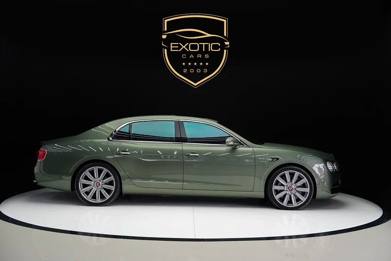 FLYING SPUR V8 | GREEN/BEIGE | GCC | REAR TABLES | SUNROOF | WARRANTY AVAILABLE63154165615617113