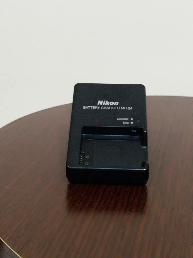 Digital camera Nikon63172221336963111