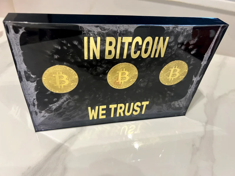 نثق في البيتكوين، الذهب الأسود، رف طاولة، ديكور جداري يدوي رائع، زينة فنية برسومات جرافيتي63176642661250112