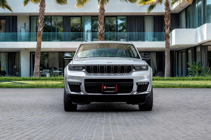 3,133 P.M  | Grand Cherokee LIMITED L | 0% Downpayment | WARRANTY!63171296971393113