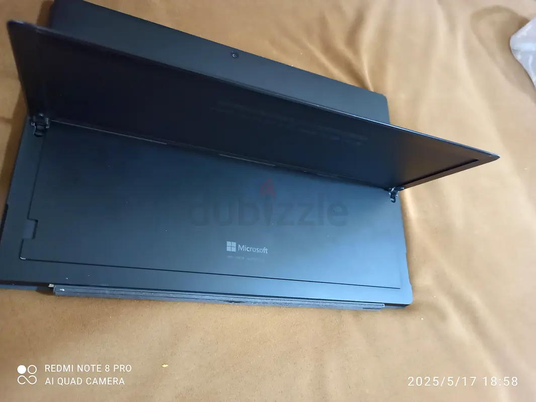 Microsoft surface 7 pro i5 Gen 10 256/8 GB63257636120961115