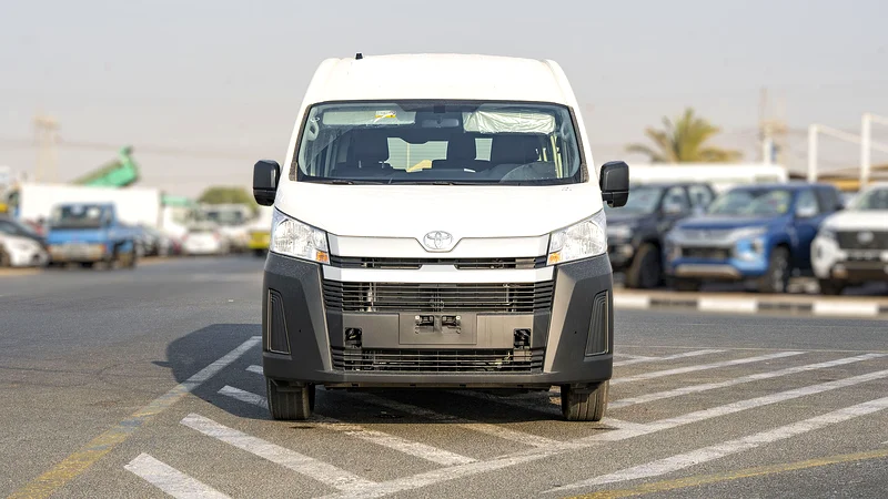 2025 Toyota Hiace High Roof 2.8L AT Diesel (13 Seat)63158342447745111