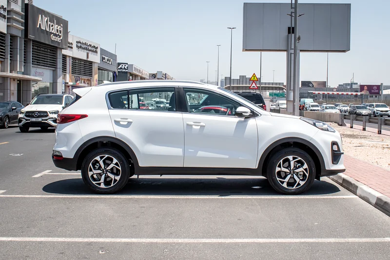KIA SPORTAGE LX STD-1.6L-2022-GCC-UNDER WARRANTY-0% DOWN PAYMENT-FINANCE 5 YEARS-904363151842165891114