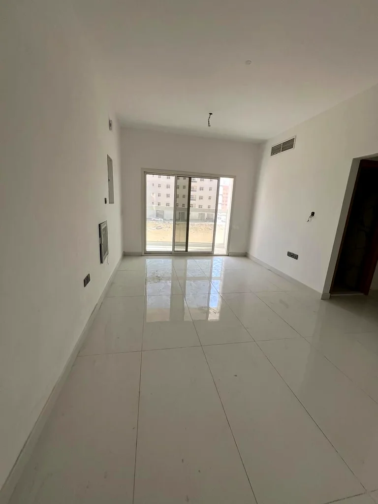 One bedroom, one hall and two bathrooms62868795803779111