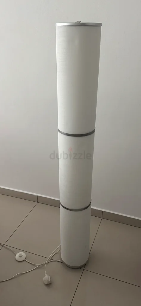 مصباح أرضي من البلاستيك الأبيض من إيكيا63220831692419113