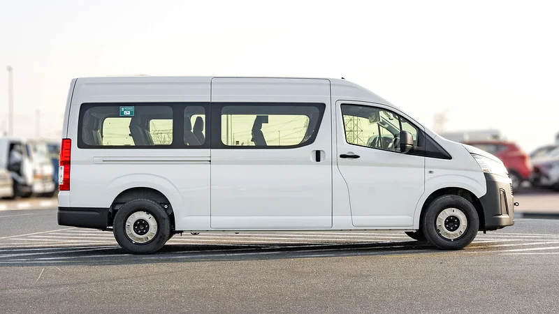 2025 Toyota Hiace High Roof 2.8L AT Diesel (13 Seat)63158342447745113