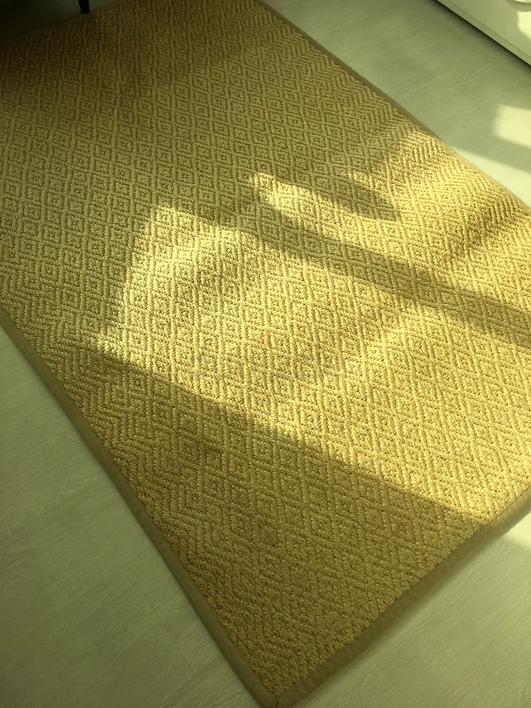 Cosy natural  jute rug new condition 180 by 130 cm632128932578571123