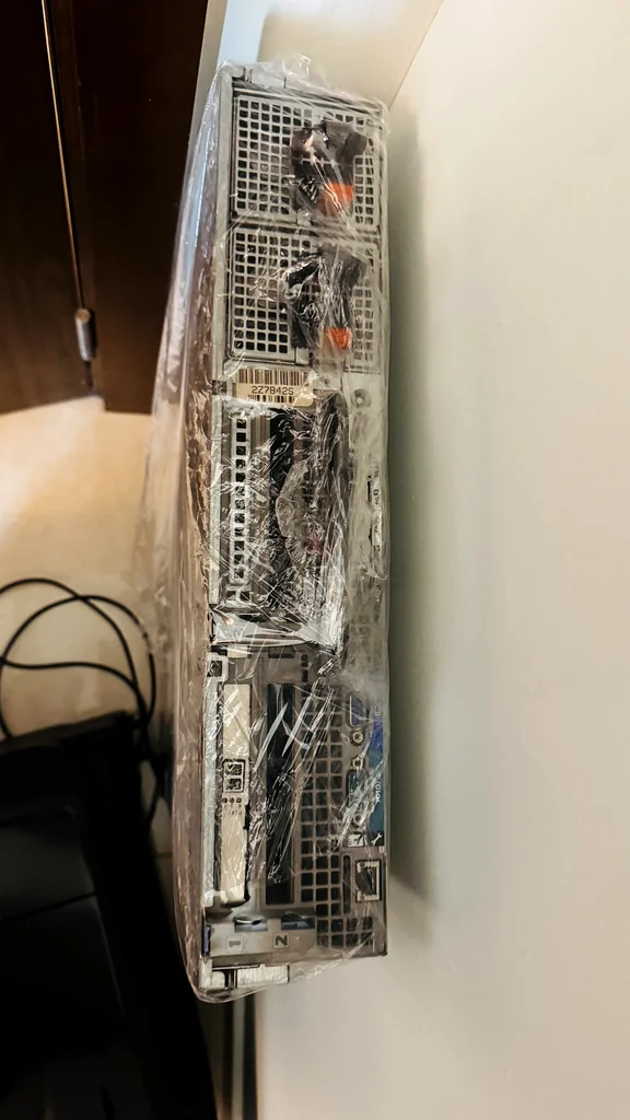 خادم Dell PowerEdge R720 من نوع الرف - أداء عالٍ!63254495160834111