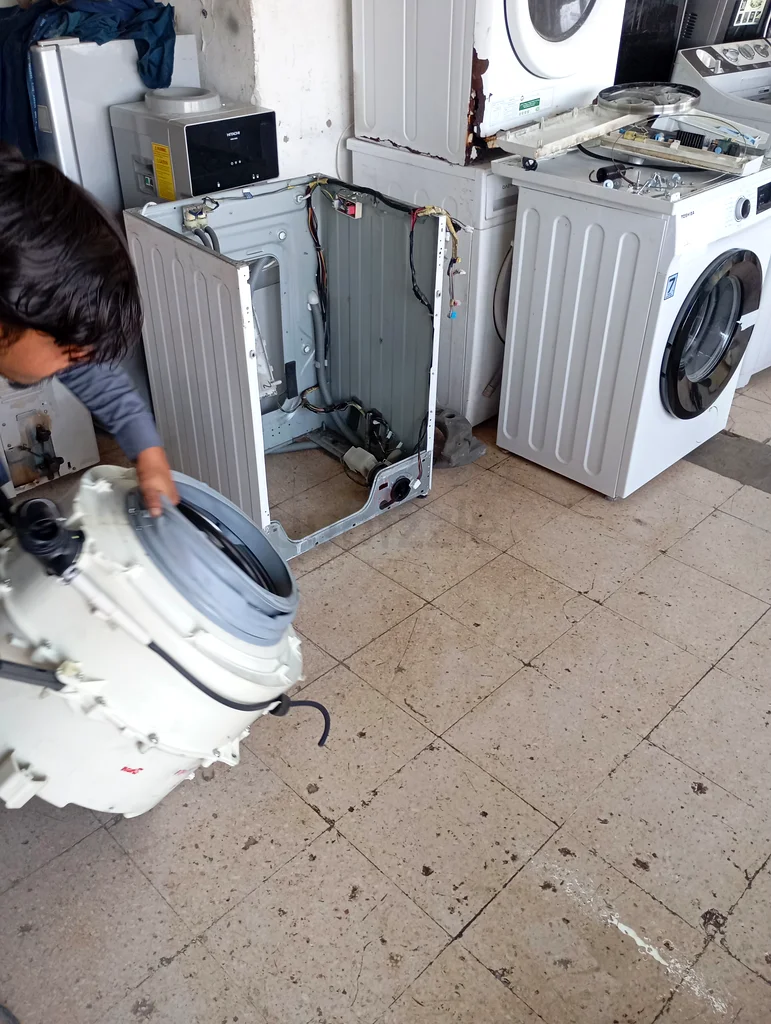 HVAC and Split AC Cleaning and Fixing Company63185246819201111