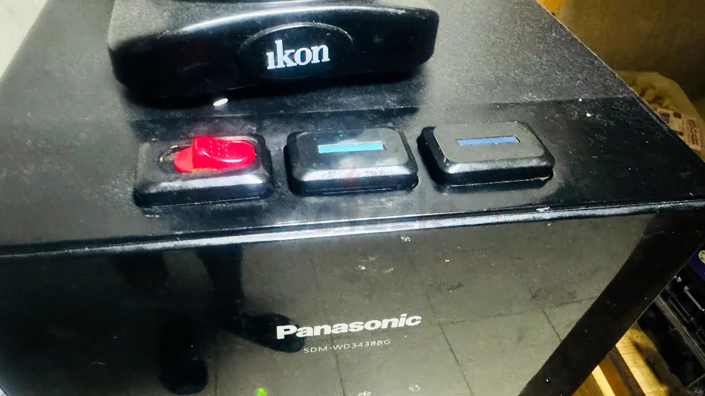 Water dispenser63247753703938111
