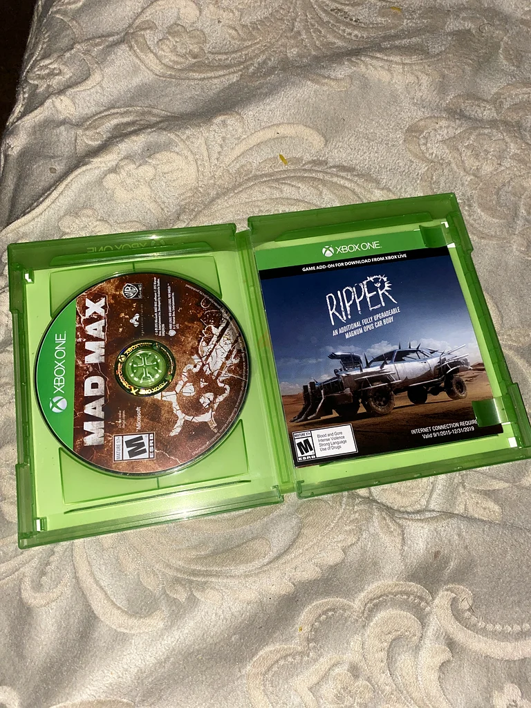Rev up your adrenaline with Mad Max for Xbox One!63174330670467111