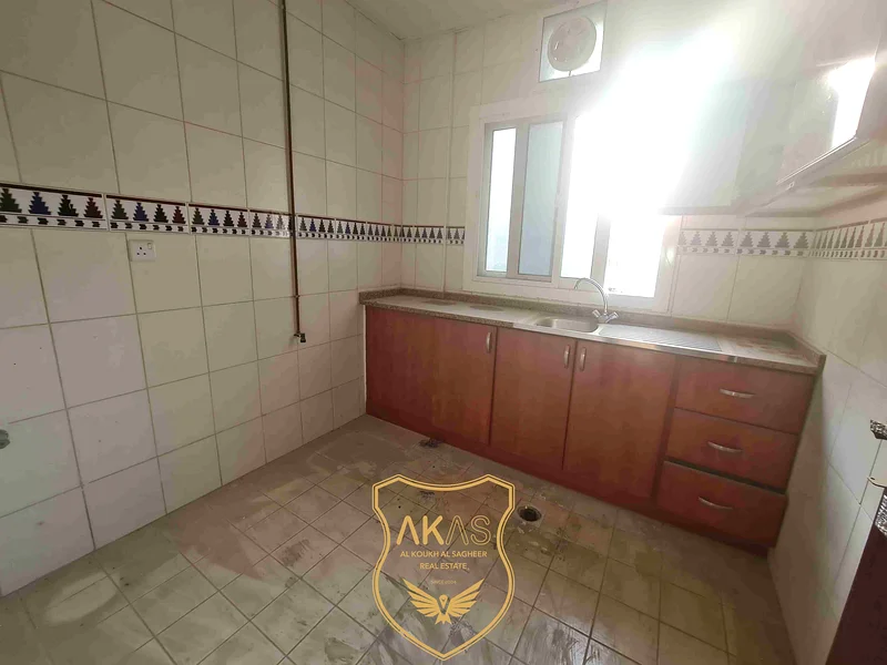 Spacious 1-Bedroom Apartment with Free Sand Parking62890342595075114