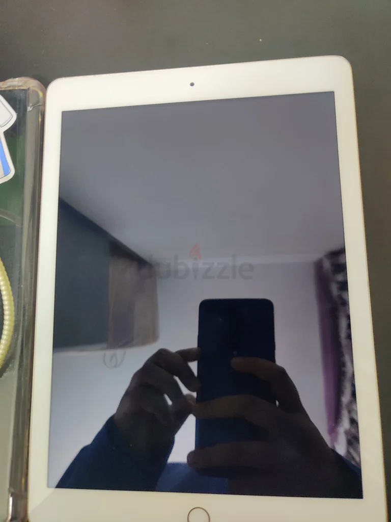 Apple iPad - Your Portal to Endless Entertainment!63214895275521112