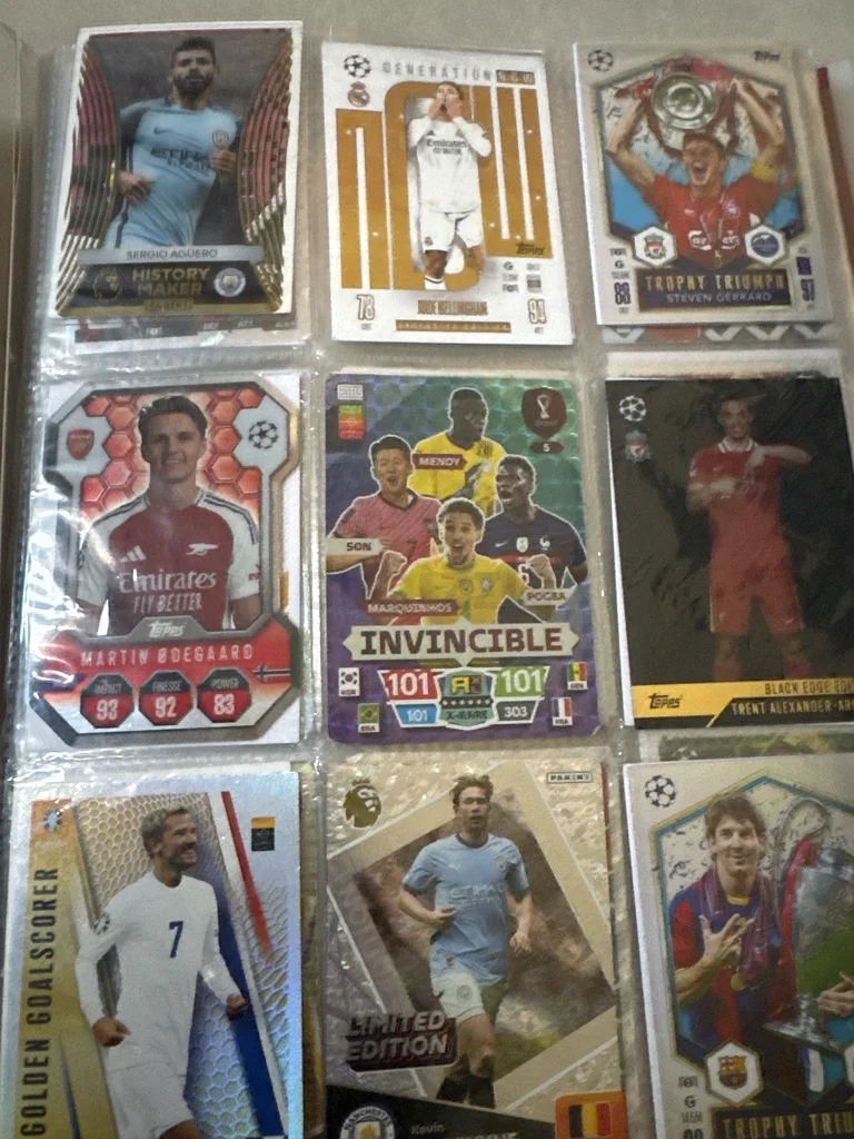 Football cards there is more card than the picture and you will get a free binder63193112269443112