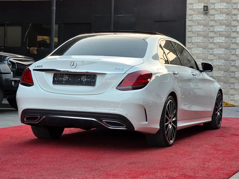 Mercedes C200 EMC  
Model: 2020  
Mileage: 109,000 km  
Price: 99,000 AED  
Gulf specifications63230652997121113