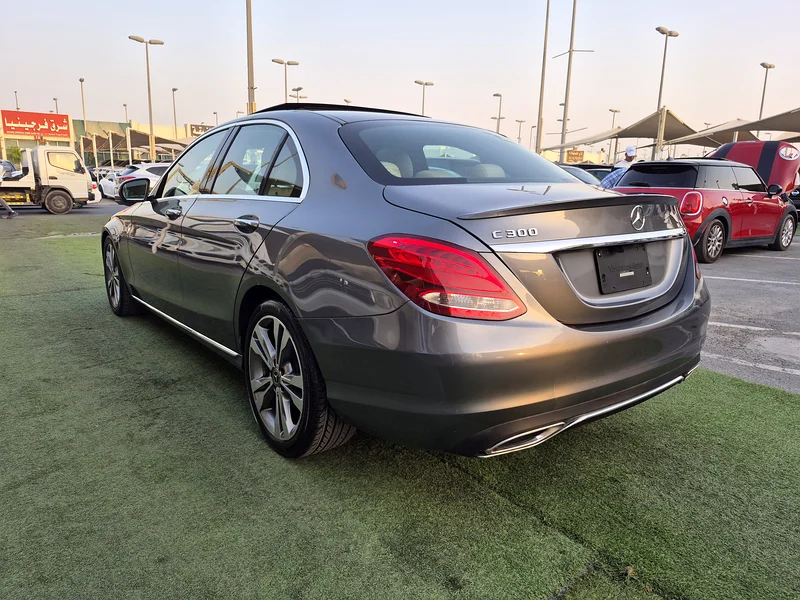 2018 Mercedes C300 Full options panoramic roof American Specs63144871187458113